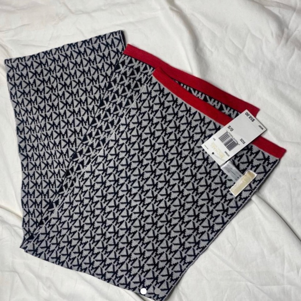 Michael Kors monogram scarf- nwt